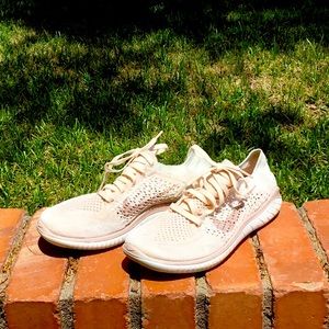 Nike free RN flyknit women’s shoes.  Sz 7. Pink